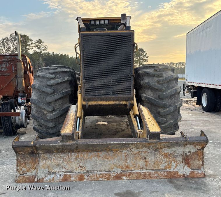 image for item YA1272 2014 Tigercat 620E skidder