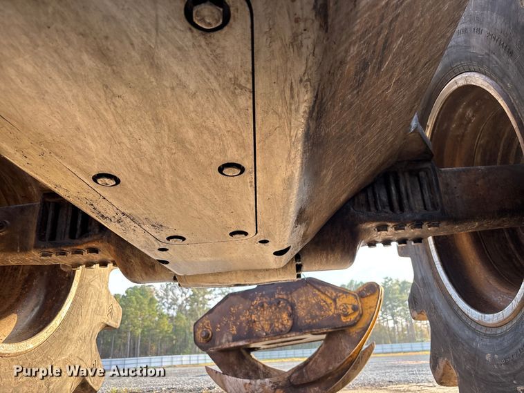 image for item YA1272 2014 Tigercat 620E skidder