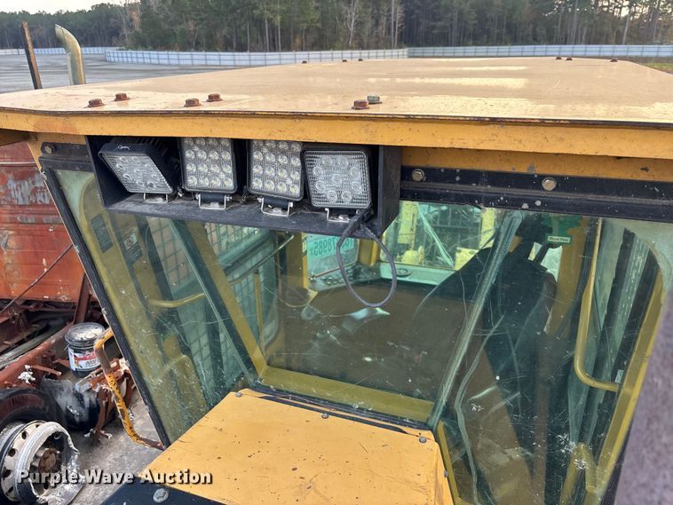 image for item YA1272 2014 Tigercat 620E skidder