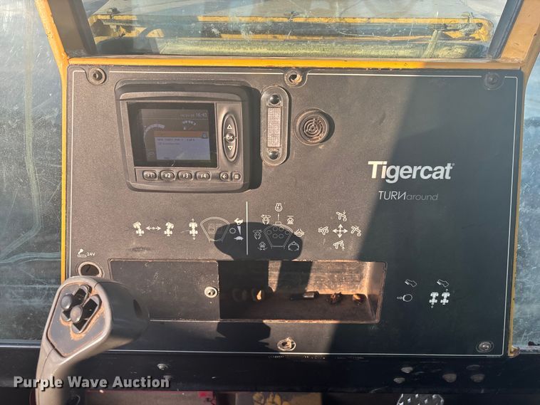 image for item YA1272 2014 Tigercat 620E skidder