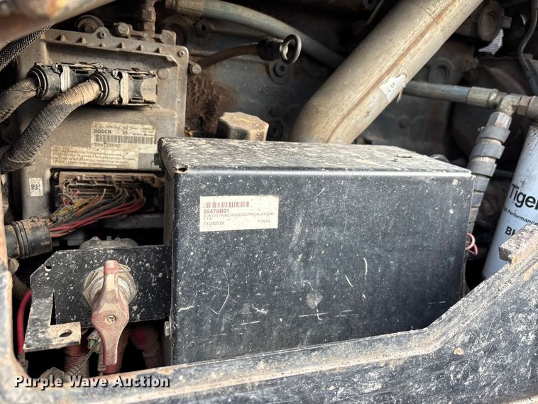 image for item YA1272 2014 Tigercat 620E skidder