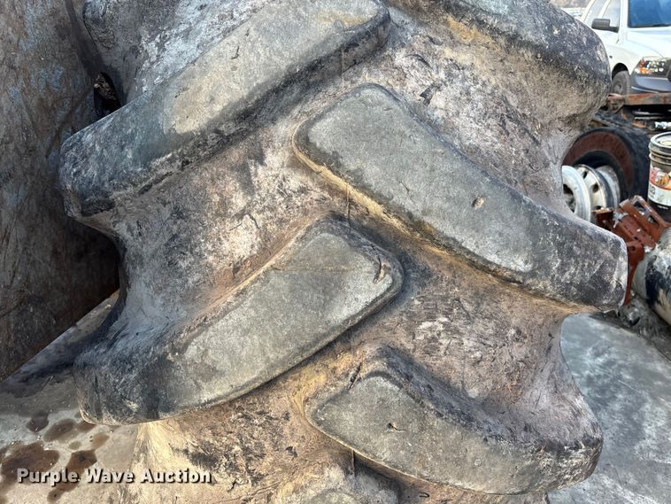 image for item YA1272 2014 Tigercat 620E skidder