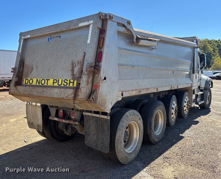 image for item YA1372 2021 Mack Granite dump truck