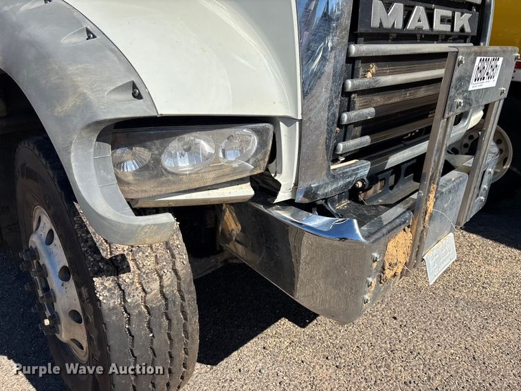 image for item YA1372 2021 Mack Granite dump truck