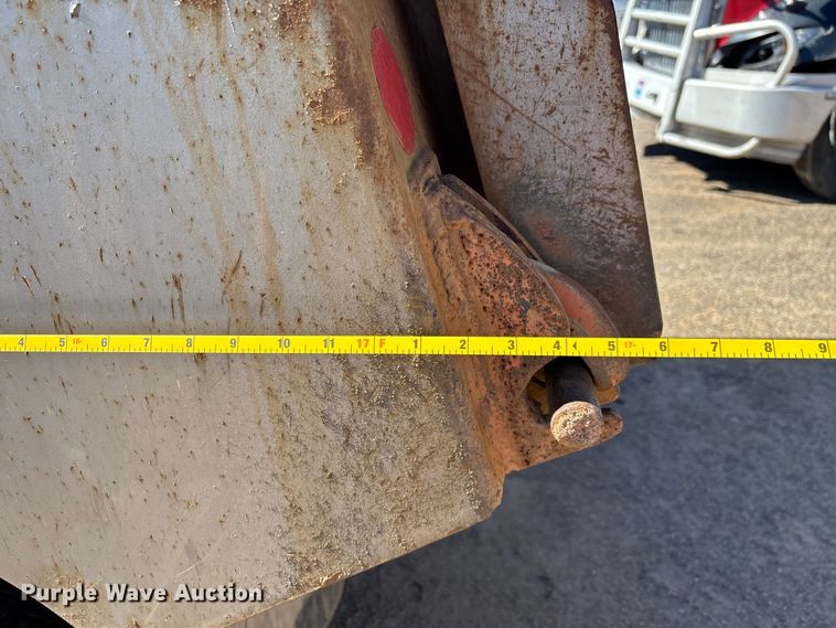 image for item YA1372 2021 Mack Granite dump truck