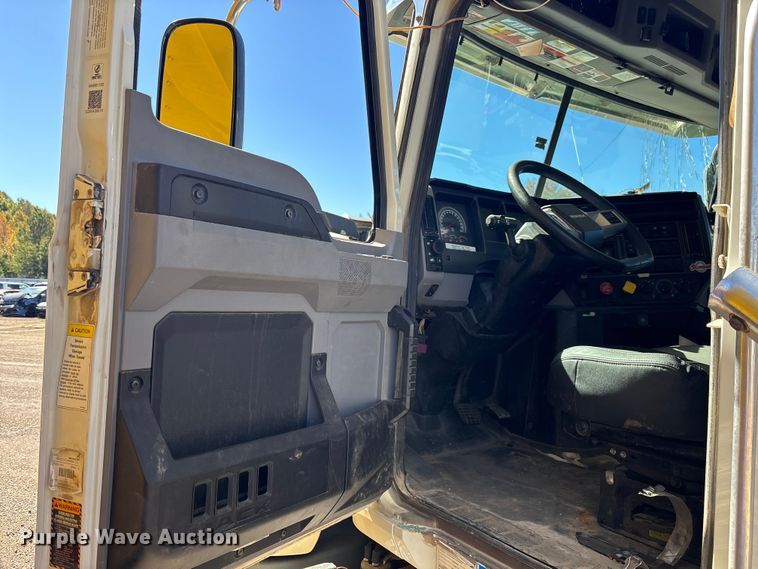 image for item YA1372 2021 Mack Granite dump truck