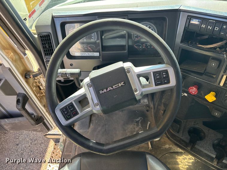 image for item YA1372 2021 Mack Granite dump truck