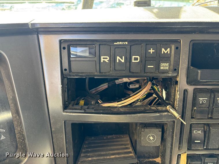 image for item YA1372 2021 Mack Granite dump truck