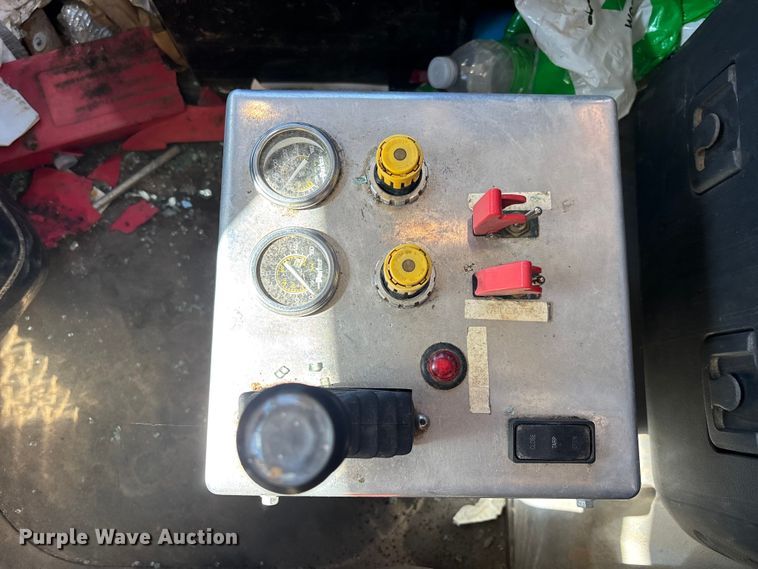 image for item YA1372 2021 Mack Granite dump truck