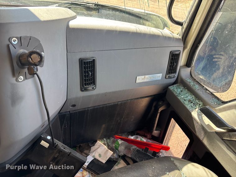 image for item YA1372 2021 Mack Granite dump truck