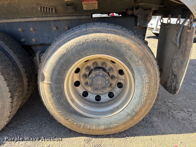 image for item YA1372 2021 Mack Granite dump truck