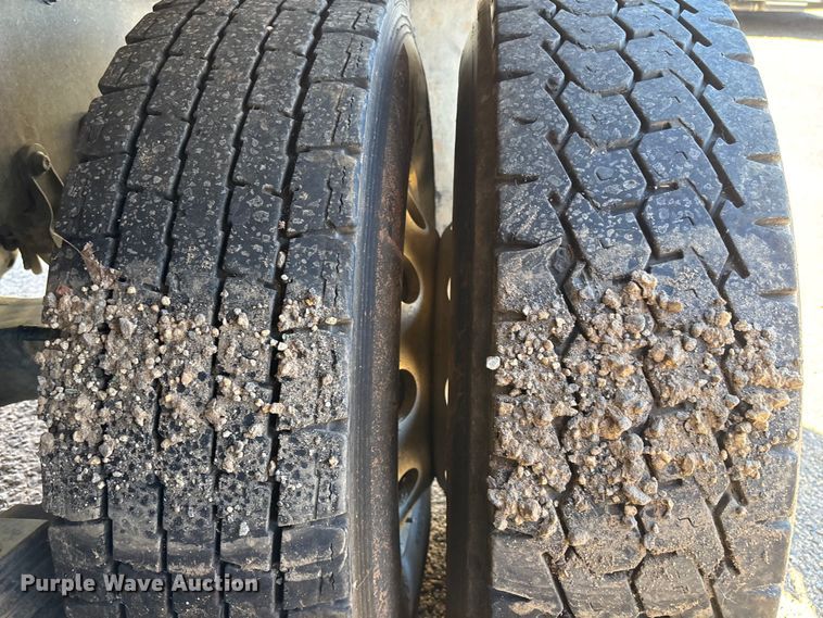 image for item YA1372 2021 Mack Granite dump truck