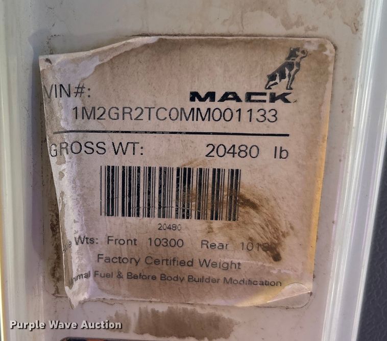 image for item YA1372 2021 Mack Granite dump truck