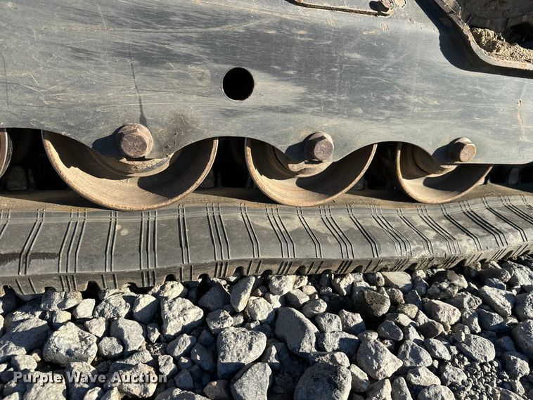 image for item YA1446 2017 Bobcat T595 tracked skid steer loader