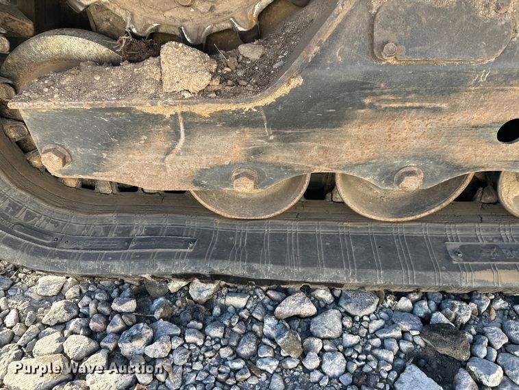 image for item YA1446 2017 Bobcat T595 tracked skid steer loader