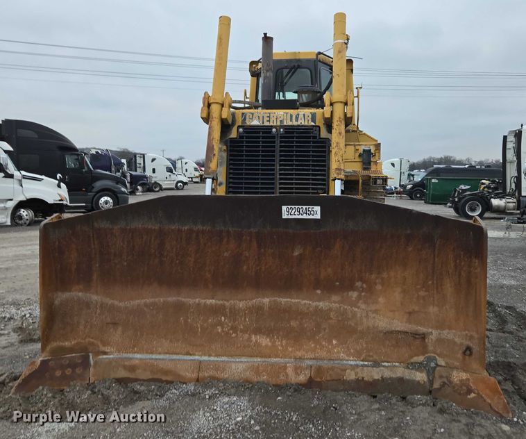 image for item YA1527 Caterpillar D7R dozer