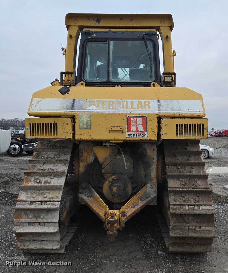 image for item YA1527 Caterpillar D7R dozer