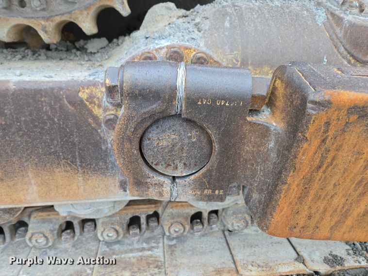 image for item YA1527 Caterpillar D7R dozer