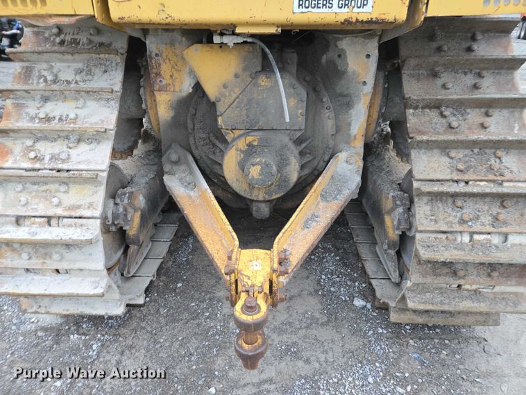image for item YA1527 Caterpillar D7R dozer