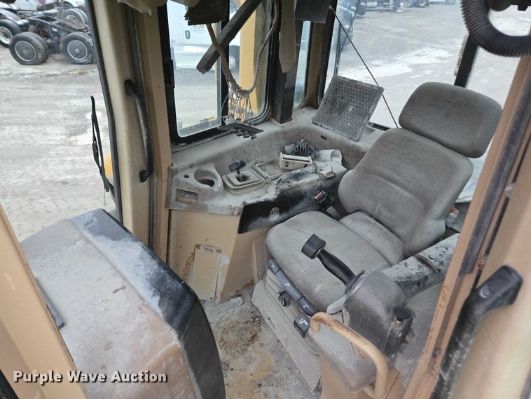 image for item YA1527 Caterpillar D7R dozer