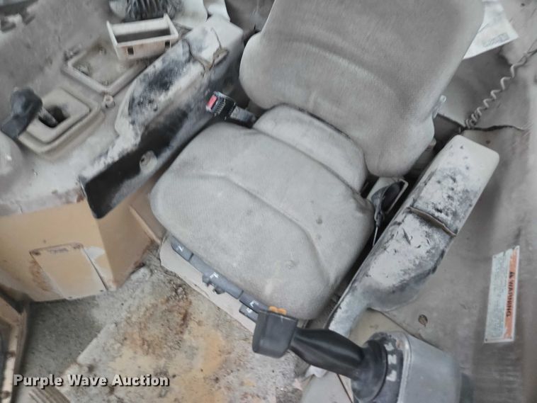 image for item YA1527 Caterpillar D7R dozer