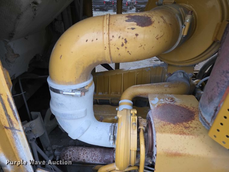 image for item YA1527 Caterpillar D7R dozer