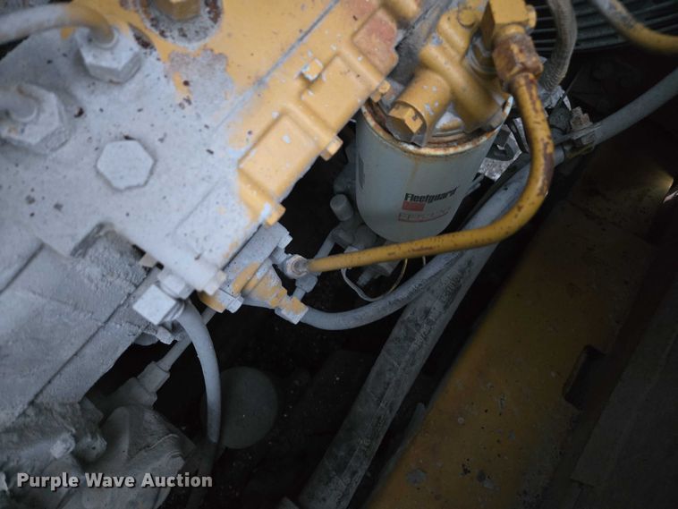 image for item YA1527 Caterpillar D7R dozer