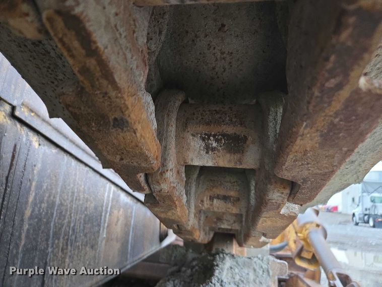 image for item YA1527 Caterpillar D7R dozer