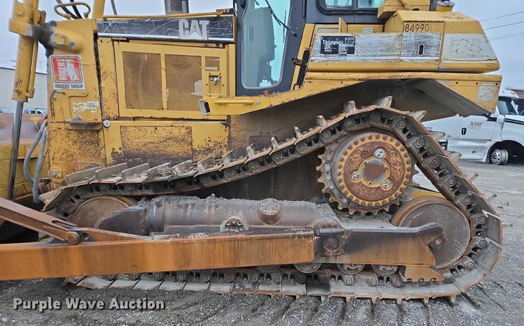 image for item YA1527 Caterpillar D7R dozer
