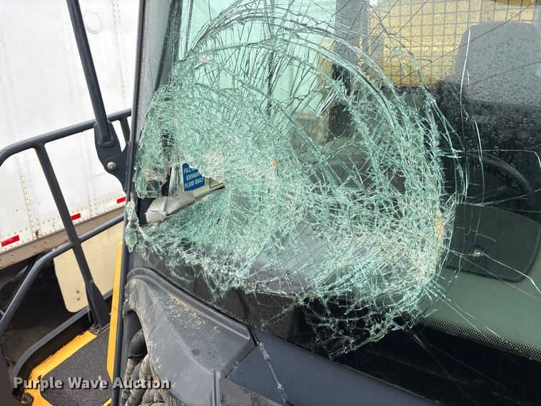 image for item YA1596 2018 Bell B30E articulated haul truck