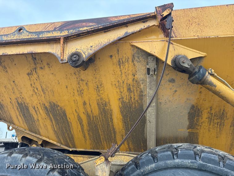 image for item YA1596 2018 Bell B30E articulated haul truck