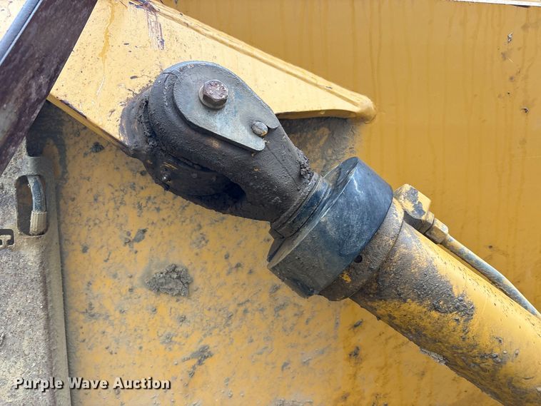 image for item YA1596 2018 Bell B30E articulated haul truck