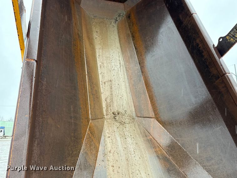 image for item YA1596 2018 Bell B30E articulated haul truck