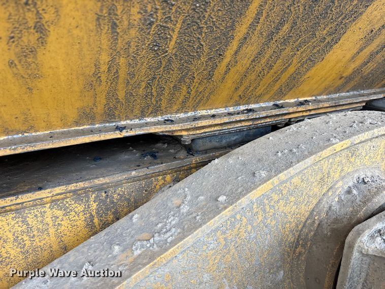 image for item YA1596 2018 Bell B30E articulated haul truck