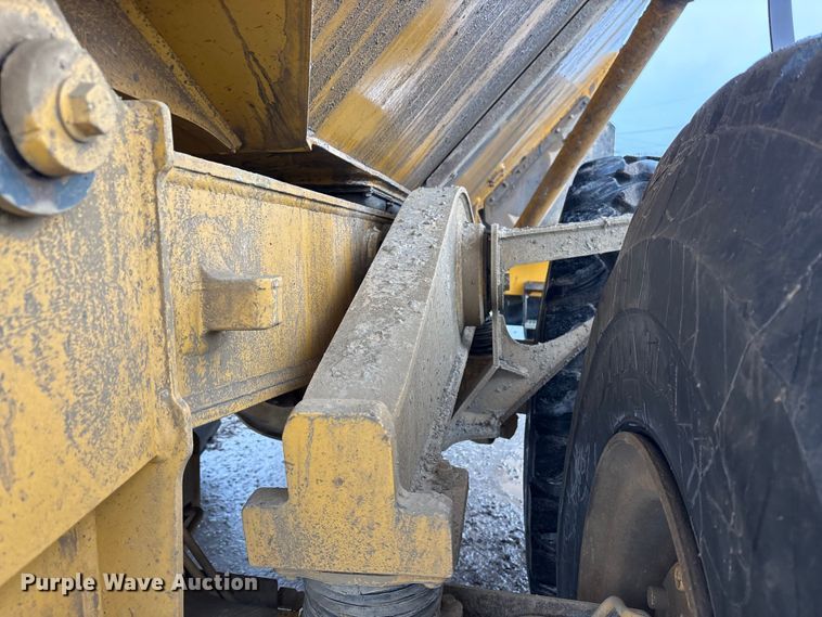 image for item YA1596 2018 Bell B30E articulated haul truck