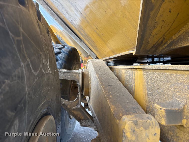 image for item YA1596 2018 Bell B30E articulated haul truck