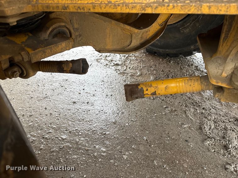 image for item YA1596 2018 Bell B30E articulated haul truck