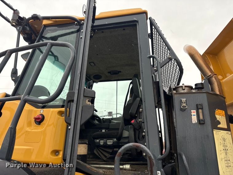 image for item YA1596 2018 Bell B30E articulated haul truck