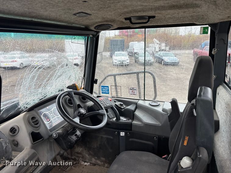 image for item YA1596 2018 Bell B30E articulated haul truck