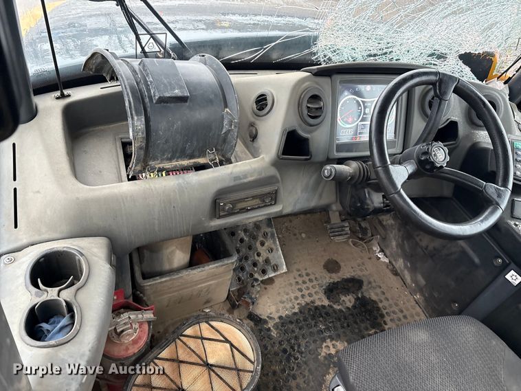 image for item YA1596 2018 Bell B30E articulated haul truck