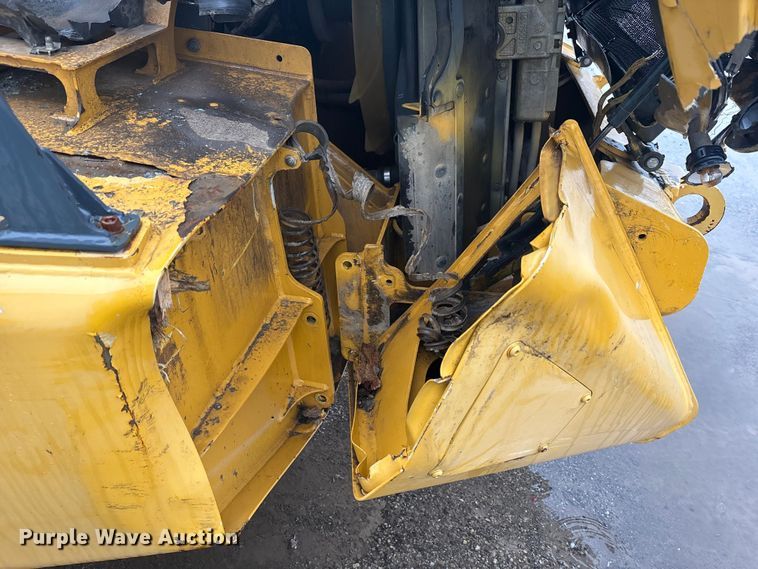 image for item YA1596 2018 Bell B30E articulated haul truck