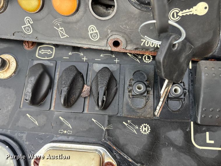 image for item YA1607 2008 Vermeer D24x40 directional boring unit