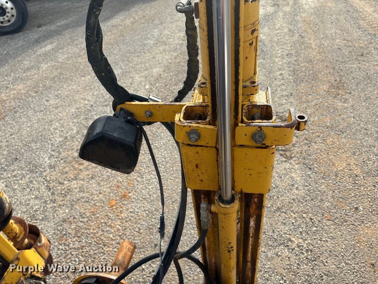 image for item YA1607 2008 Vermeer D24x40 directional boring unit