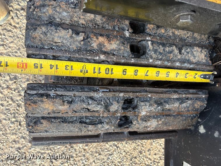 image for item YA1607 2008 Vermeer D24x40 directional boring unit