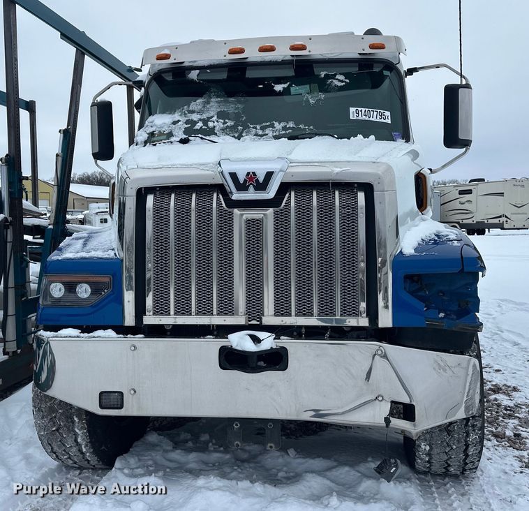 image for item YA1625 2024 Western Star 47X hydrovac truck