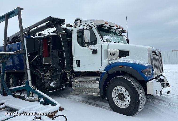 image for item YA1625 2024 Western Star 47X hydrovac truck