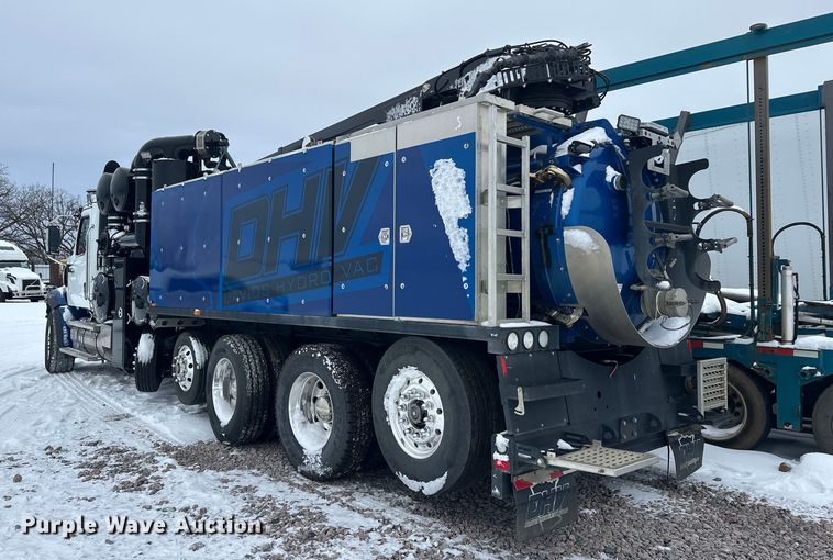 image for item YA1625 2024 Western Star 47X hydrovac truck