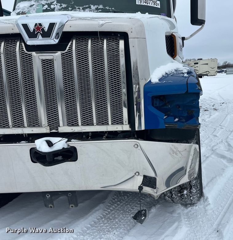 image for item YA1625 2024 Western Star 47X hydrovac truck