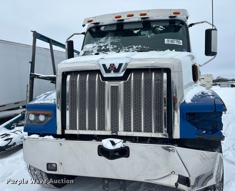 image for item YA1625 2024 Western Star 47X hydrovac truck