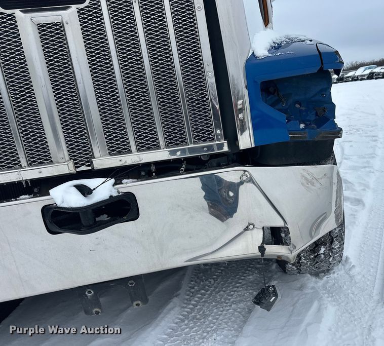 image for item YA1625 2024 Western Star 47X hydrovac truck